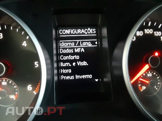 Volkswagen Golf Variant Confortline 1.6 TDI 105 CV