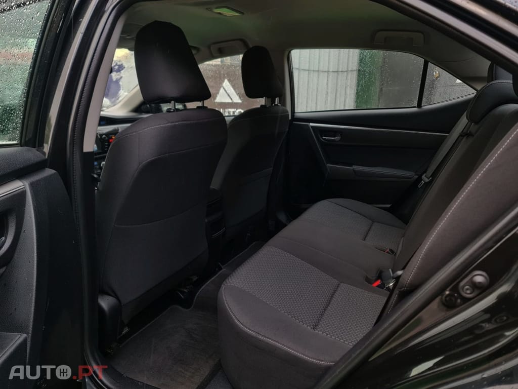 Toyota Corolla SD 1.4 EXCLUSIVE