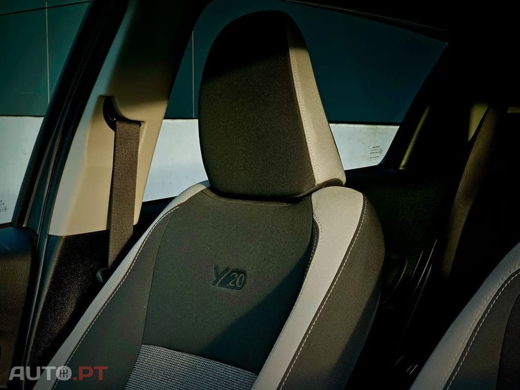 Toyota Yaris 1.5 HSD Comfort