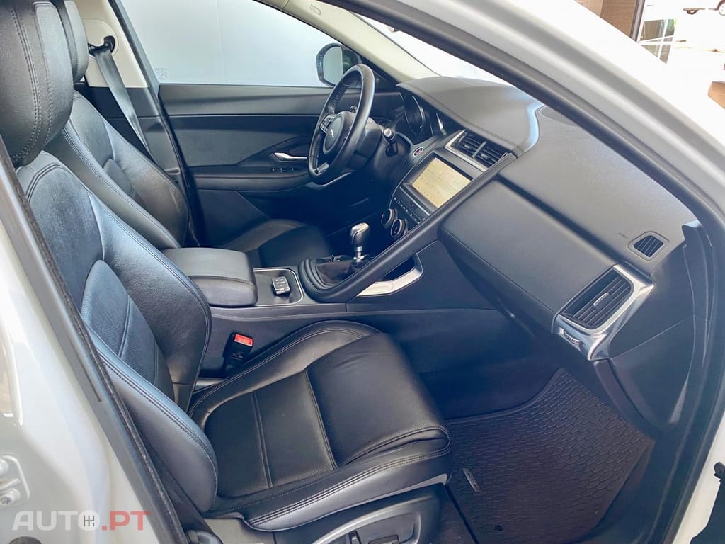 Jaguar E-Pace 2.0 i4D R-Dynamic S