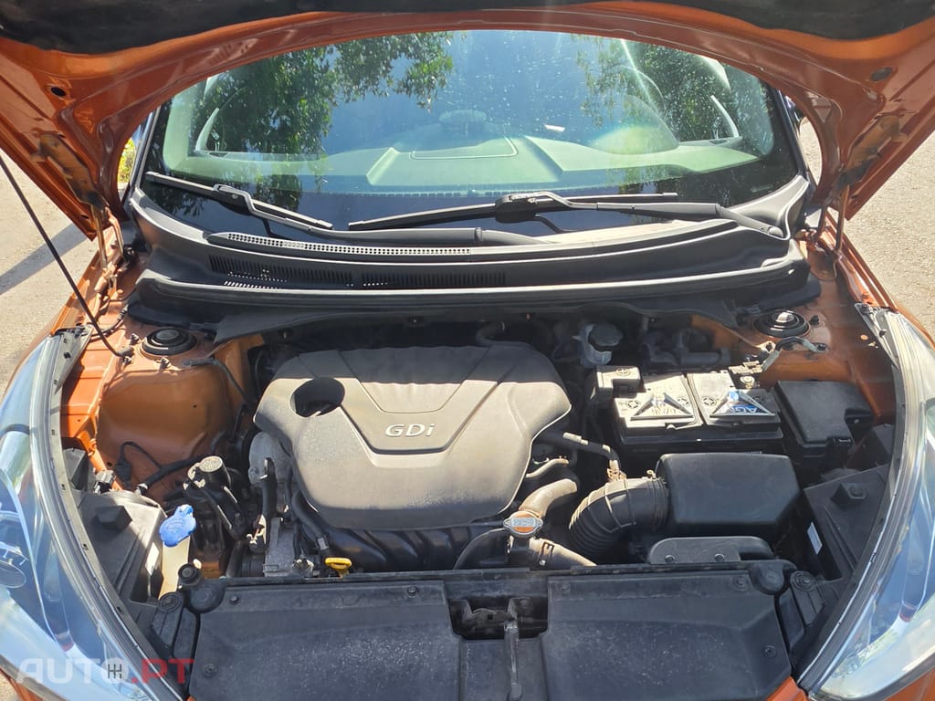 Hyundai Veloster 1.6 GDi Blue Comfort