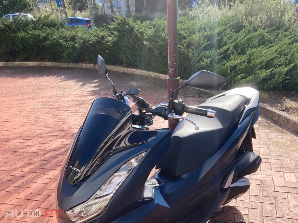 Honda PCX 2024
