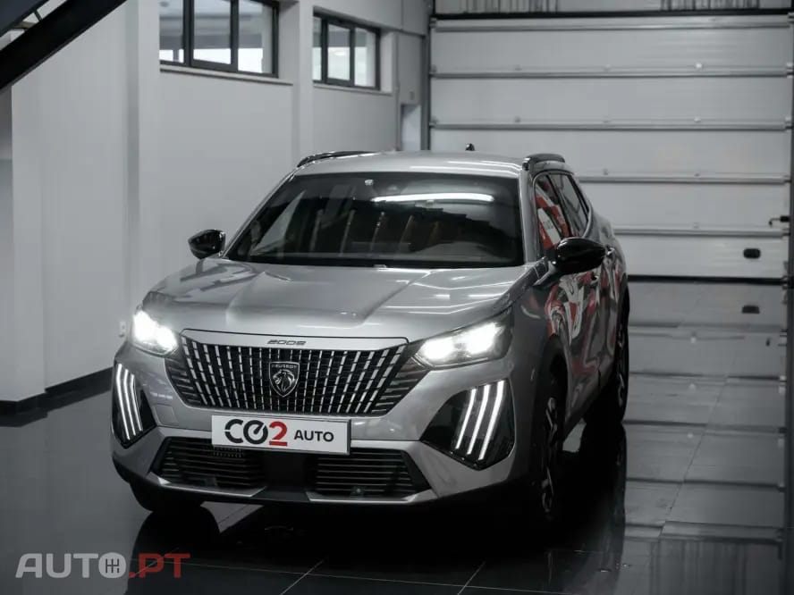 Peugeot 2008 1.2 Hybrid Allure e-DCS6