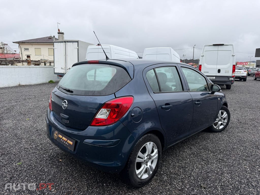 Opel Corsa 1.2 Connect Easytronic