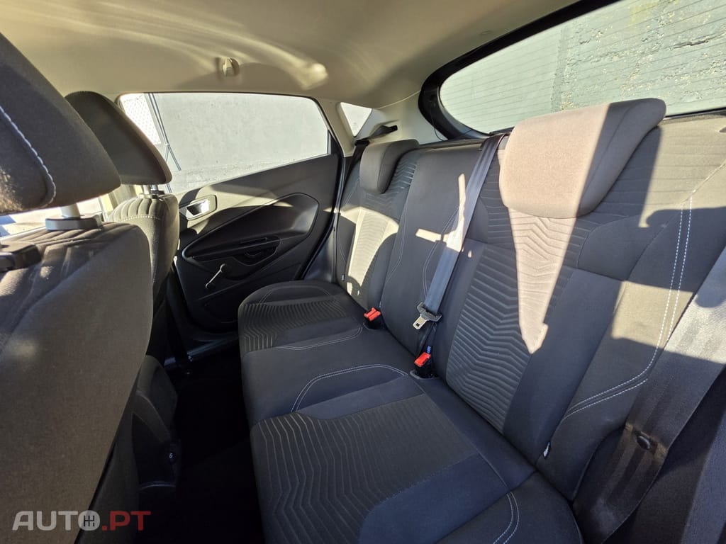 Ford Fiesta 1.0 T EcoBoost Titanium PowerShift
