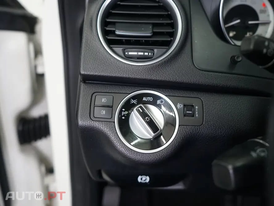 Mercedes-Benz C 180 BlueEFFICIENCY 7G-TRONIC