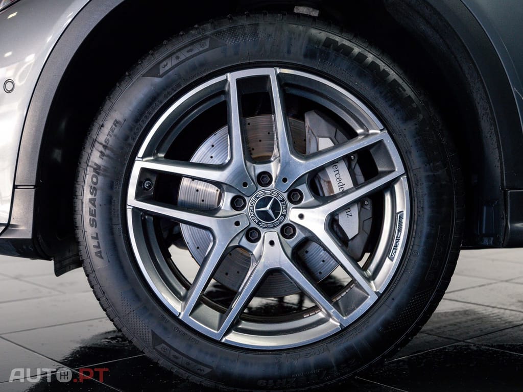 Mercedes-Benz GLC 220 d 4Matic 9G-TRONIC AMG Line