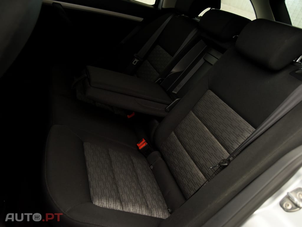 Skoda Octavia Break 1.6 TDi Ambiente DSG