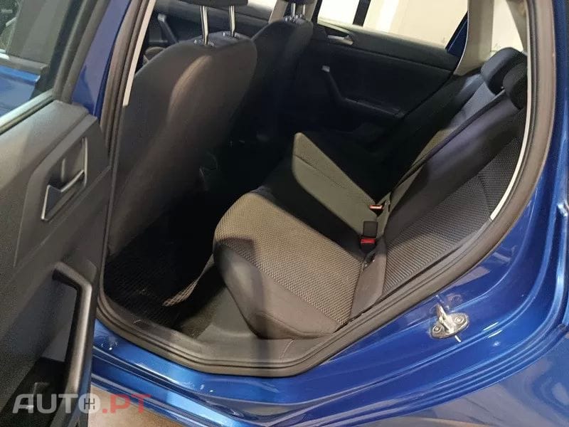 Volkswagen Polo 1.0 Confortline