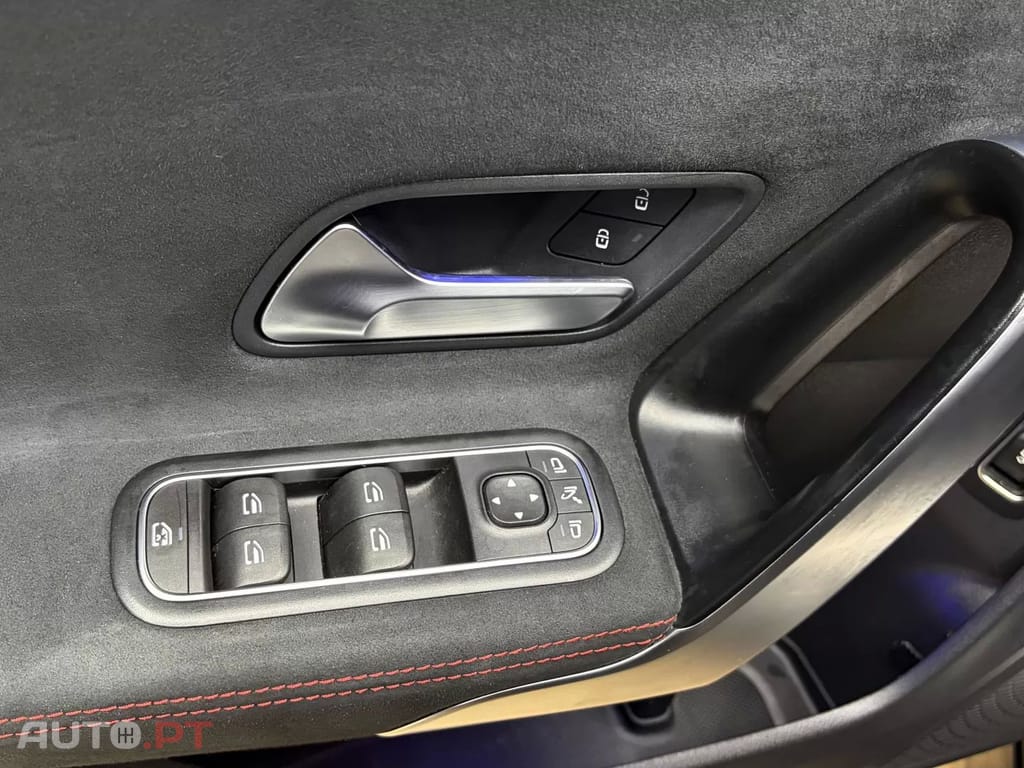 Mercedes-Benz CLA 180 AMG Line