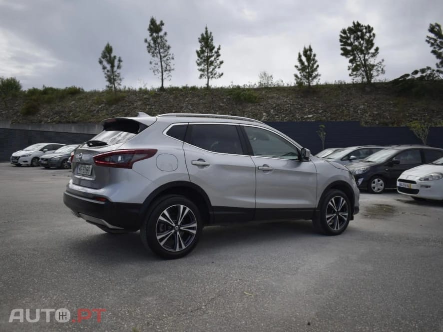 Nissan Qashqai 1.5 dCi N-Connecta