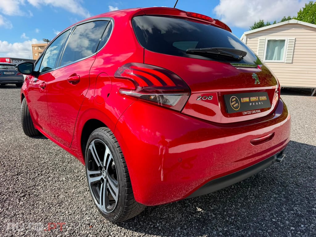 Peugeot 208 1.2 PureTech GT Line