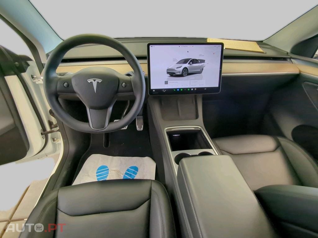 Tesla Model Y Long Range Dual Motor