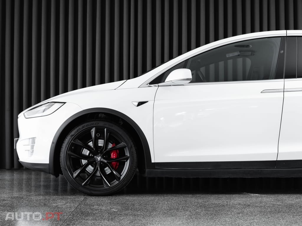Tesla Model X 100D
