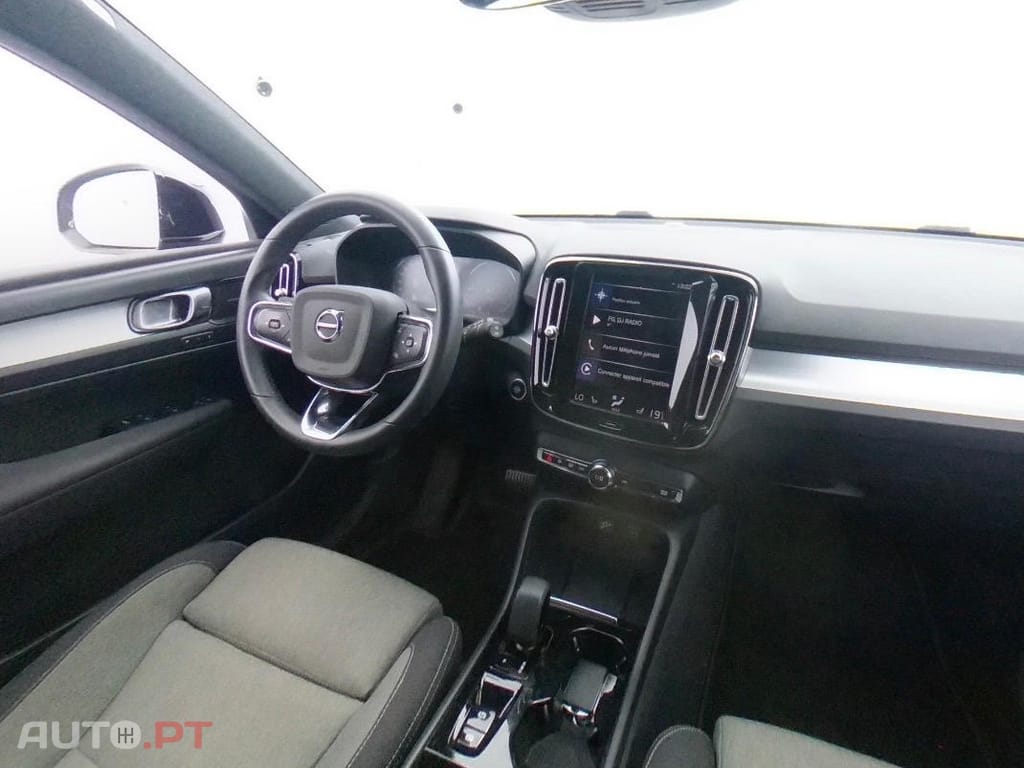 Volvo XC40 1.5 T5 PHEV Momentum Plus
