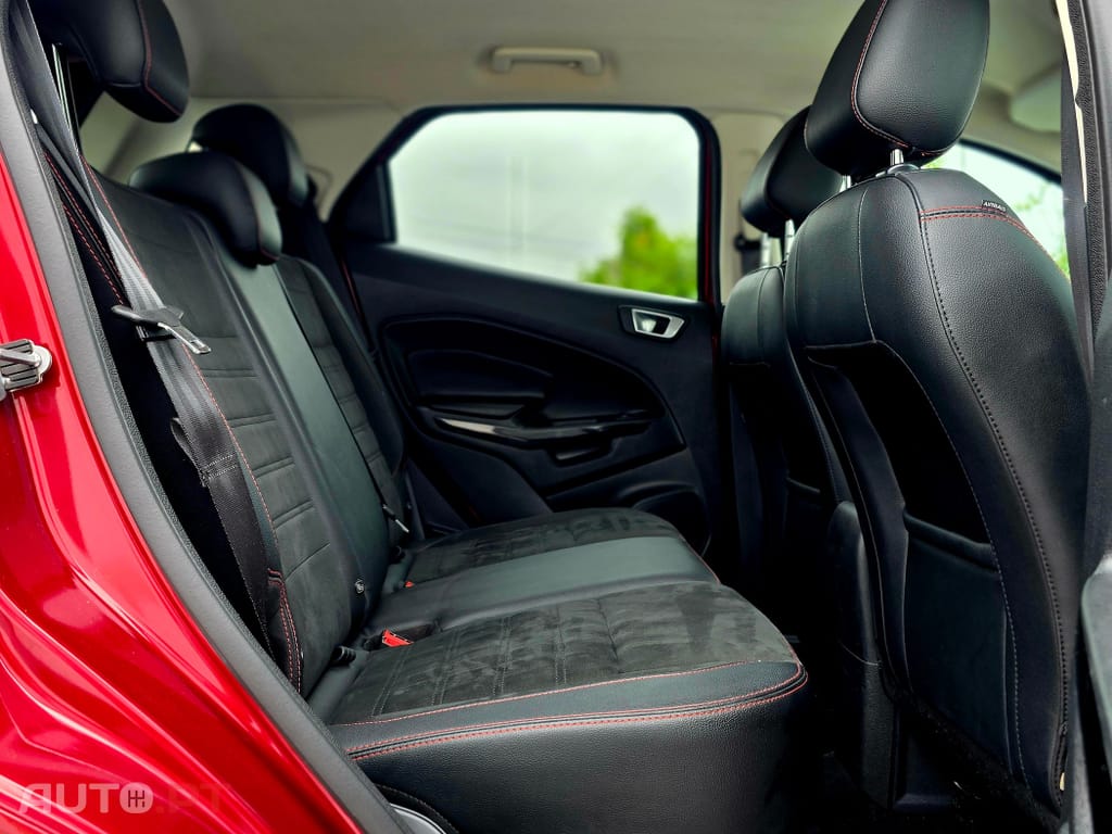 Ford EcoSport 1.0 EcoBoost ST-Line Black Edition