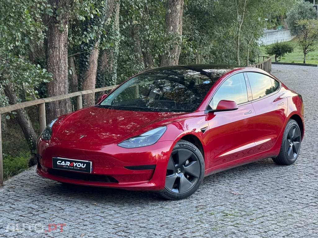 Tesla Model 3 Standard Range Plus RWD