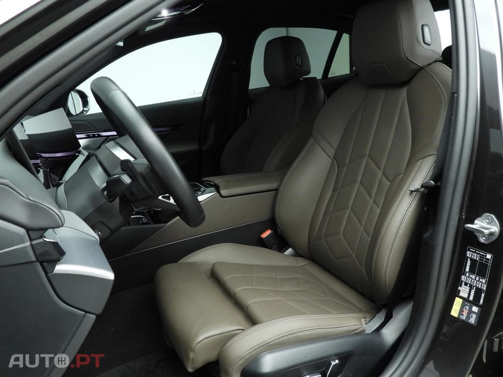 BMW i5 eDrive40