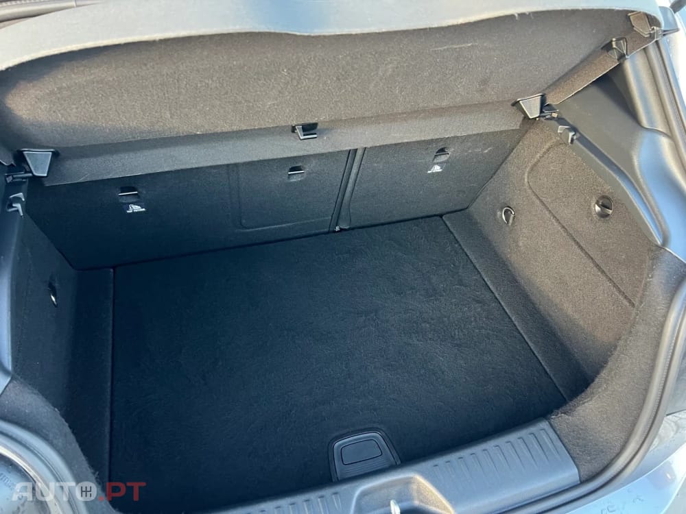 Mercedes-Benz A 180 d AMG Line