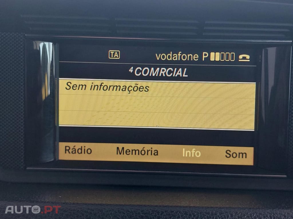 Mercedes-Benz E 220 CDI Avantgarde BlueEfficiency