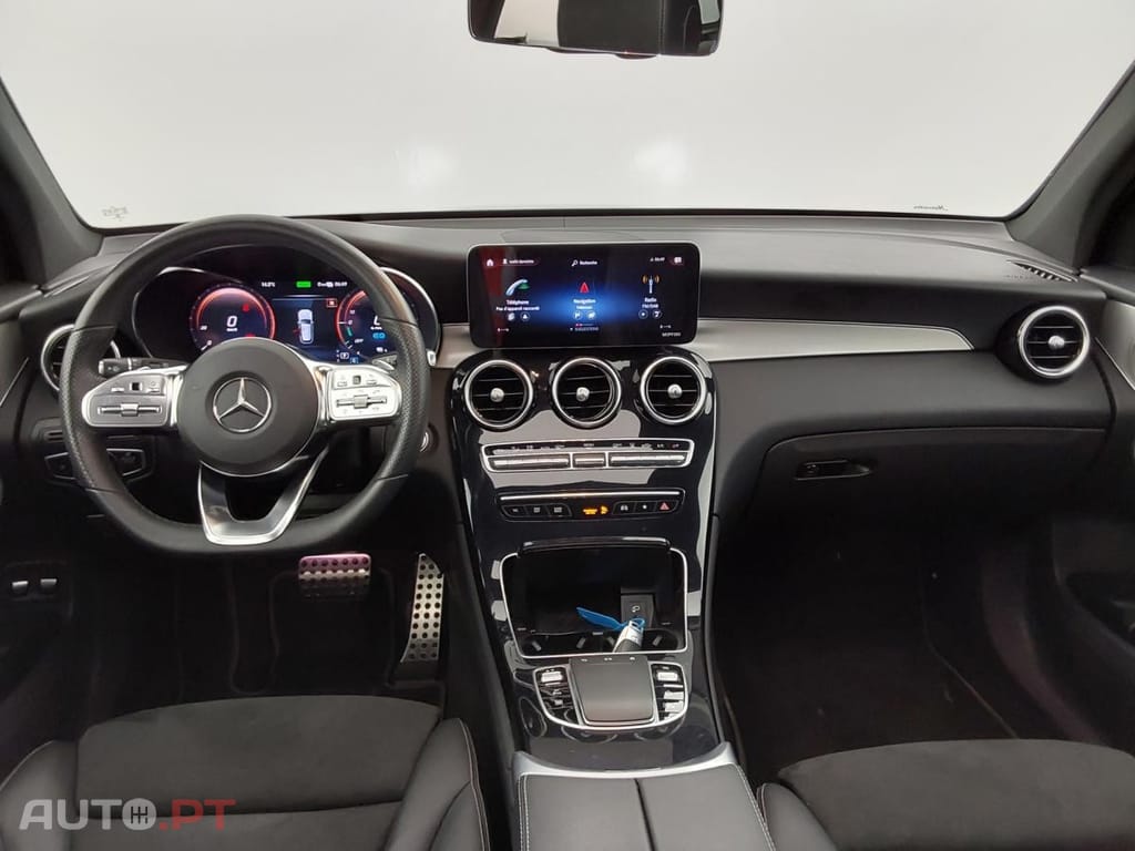 Mercedes-Benz GLC 300 e 4Matic 9G-TRONIC AMG Line