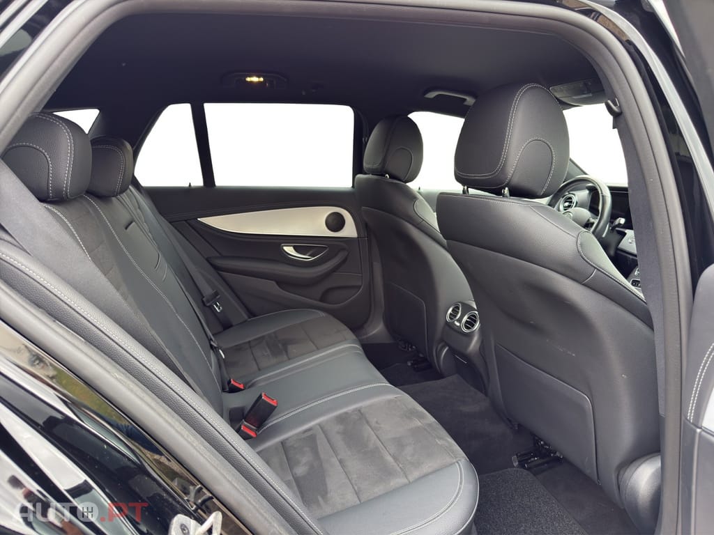 Mercedes-Benz E 300 de AMG Line