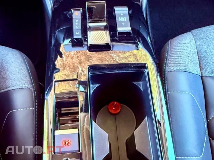 Citroen C4 1.2 PureTech Shine Pack EAT8