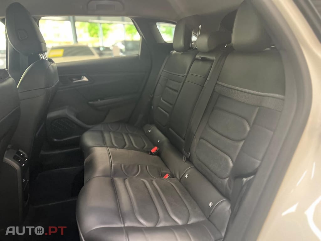 Citroen C5 X 1.6 Hybrid Shine Pack e-EAT8