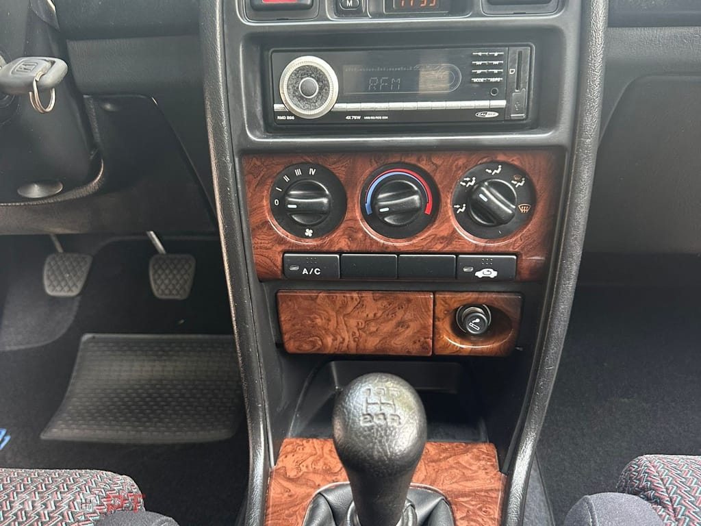 Honda Civic 1.5i LS