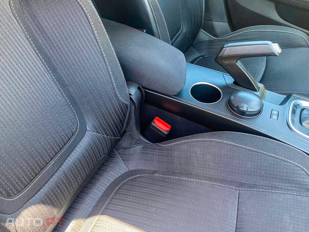 Renault Mégane Sport Tourer 1.5 Blue dCi Intens EDC