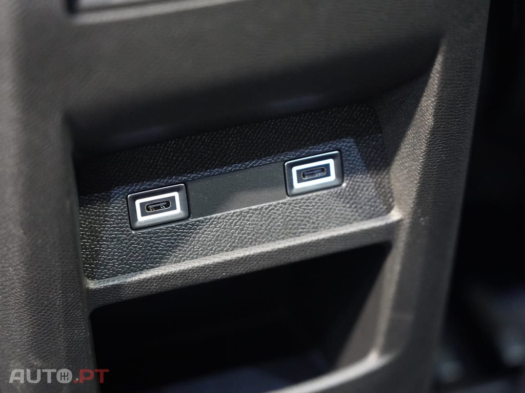 Peugeot 408 1.2 PureTech Allure EAT8