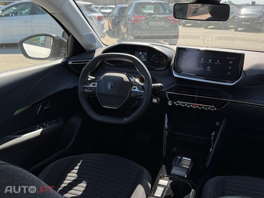 Peugeot E-208 50 kWh Active Pack