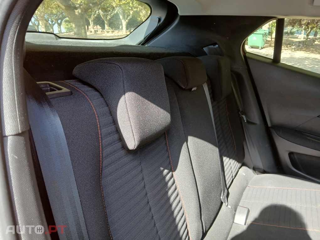 Peugeot 2008 1.2 102 CV ACTIVE