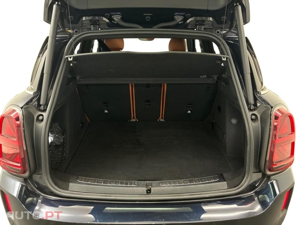 MINI Countryman Cooper SE Premium Essential Auto
