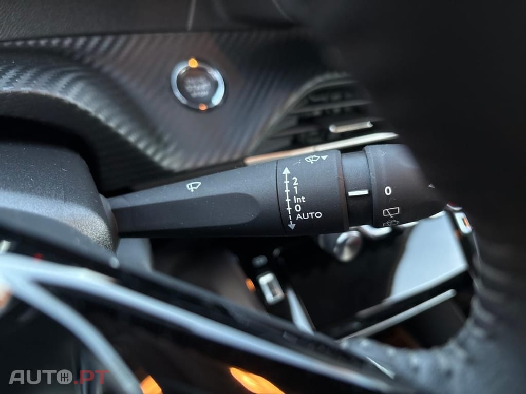 Peugeot E-208 50 kWh Allure Pack