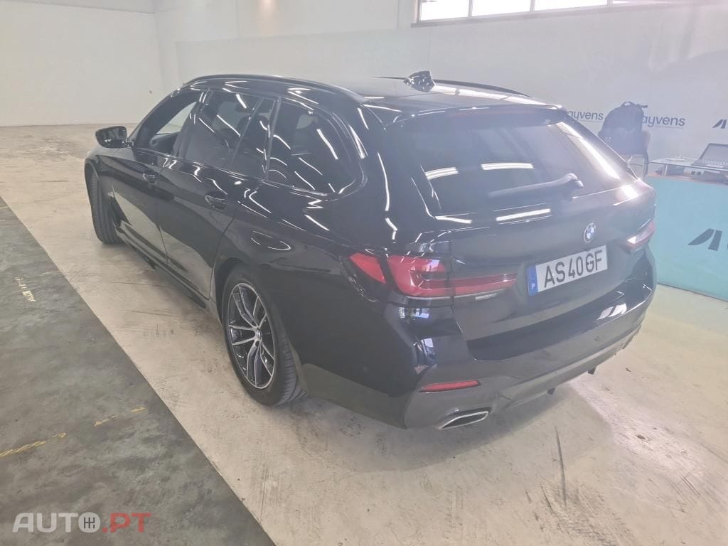 BMW 520 d Pack Desportivo M Auto