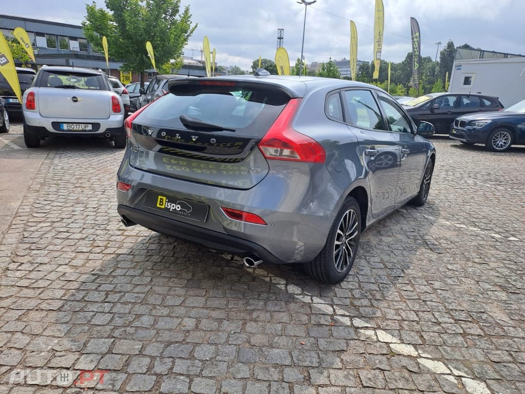 Volvo V40 2.0 D3 Momentum