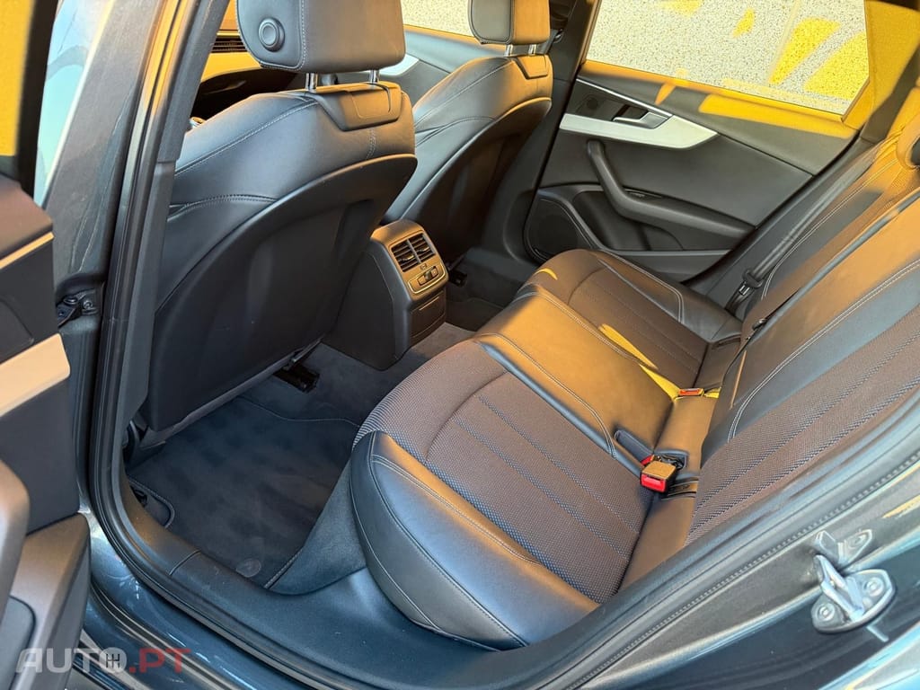Audi A4 Avant 2.0 TDi S-line