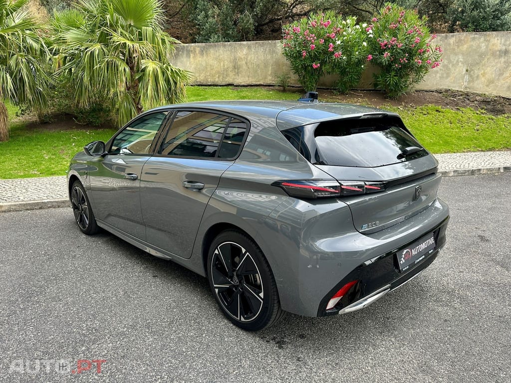 Peugeot E-308 54 kWh GT