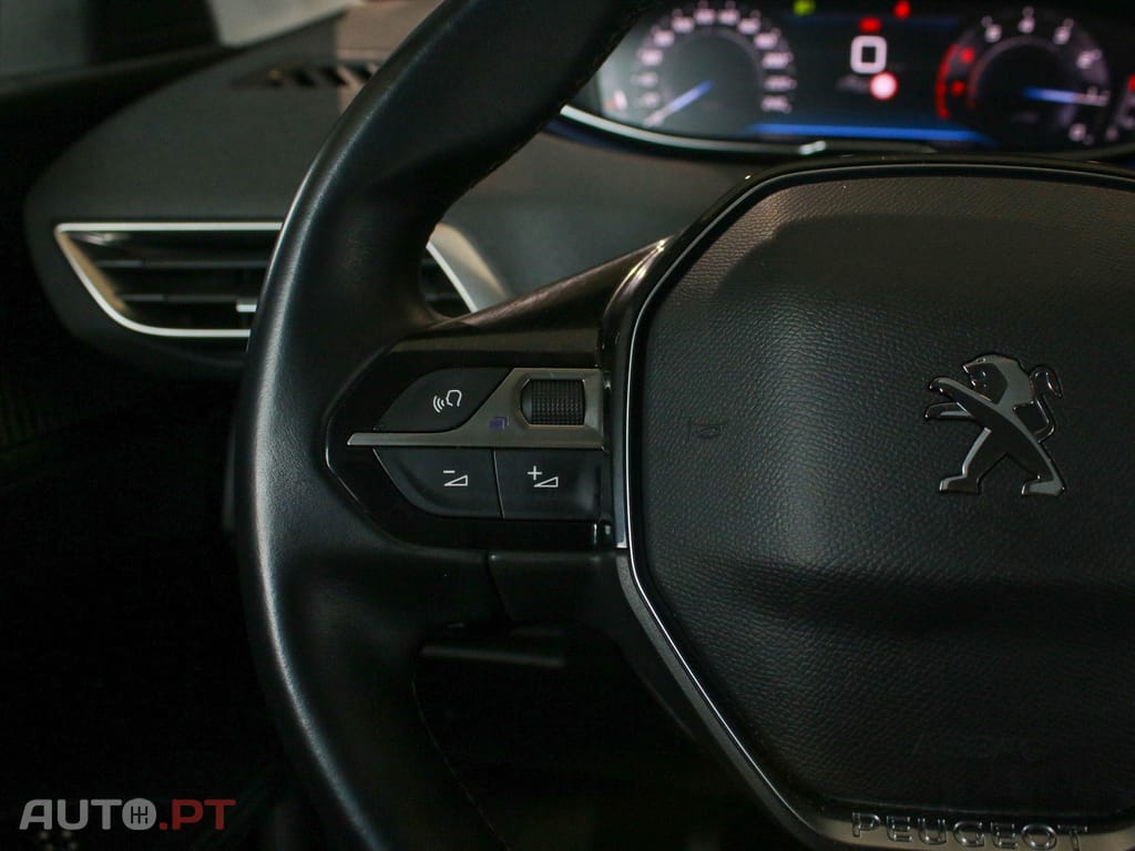 Peugeot 3008 1.2 PureTech Allure Pack