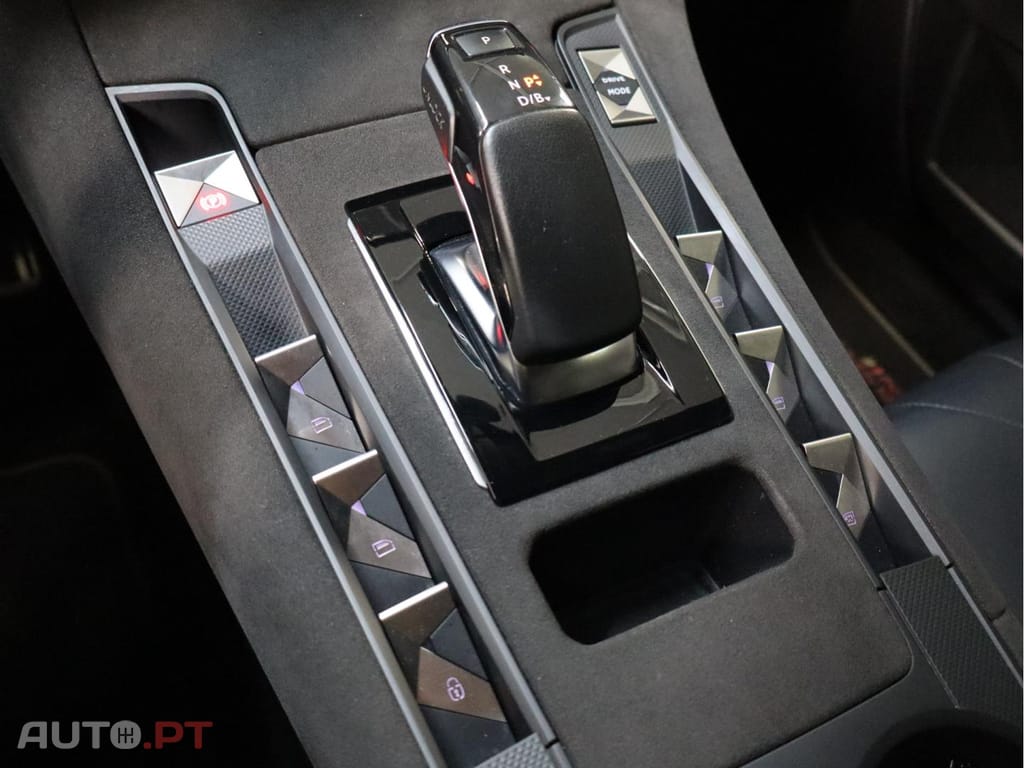 DS DS7 Crossback  E-Tense Performance Line EAT8