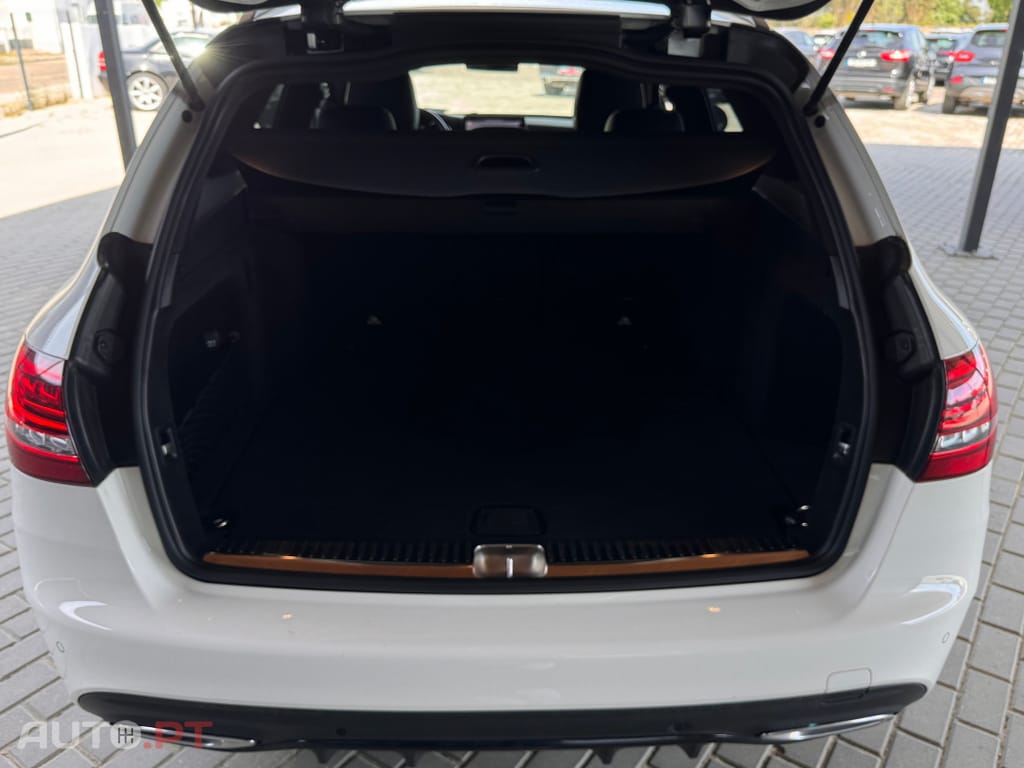 Mercedes-Benz C 220 d AMG Line