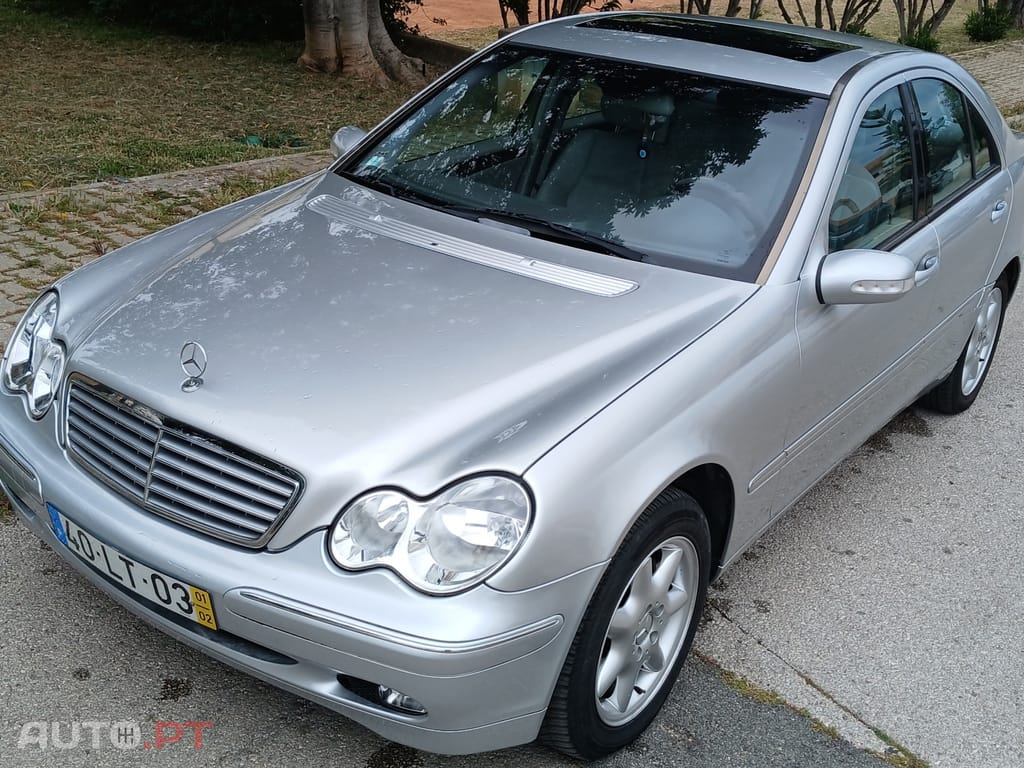 Mercedes-Benz C 320 V6