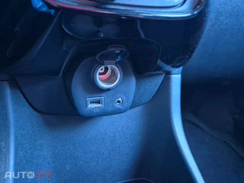 Peugeot 108 1.0 VTi Style