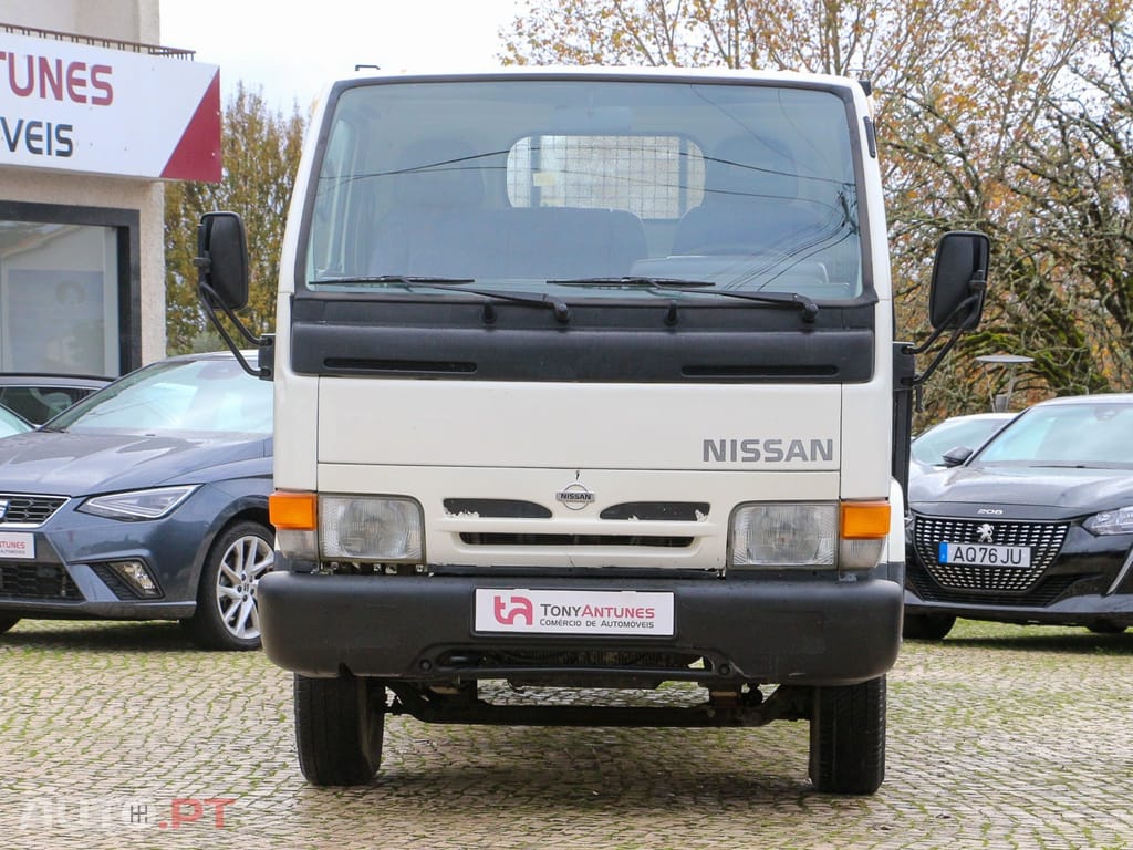 Nissan Cabstar 2.7 TD 90.32/3 L