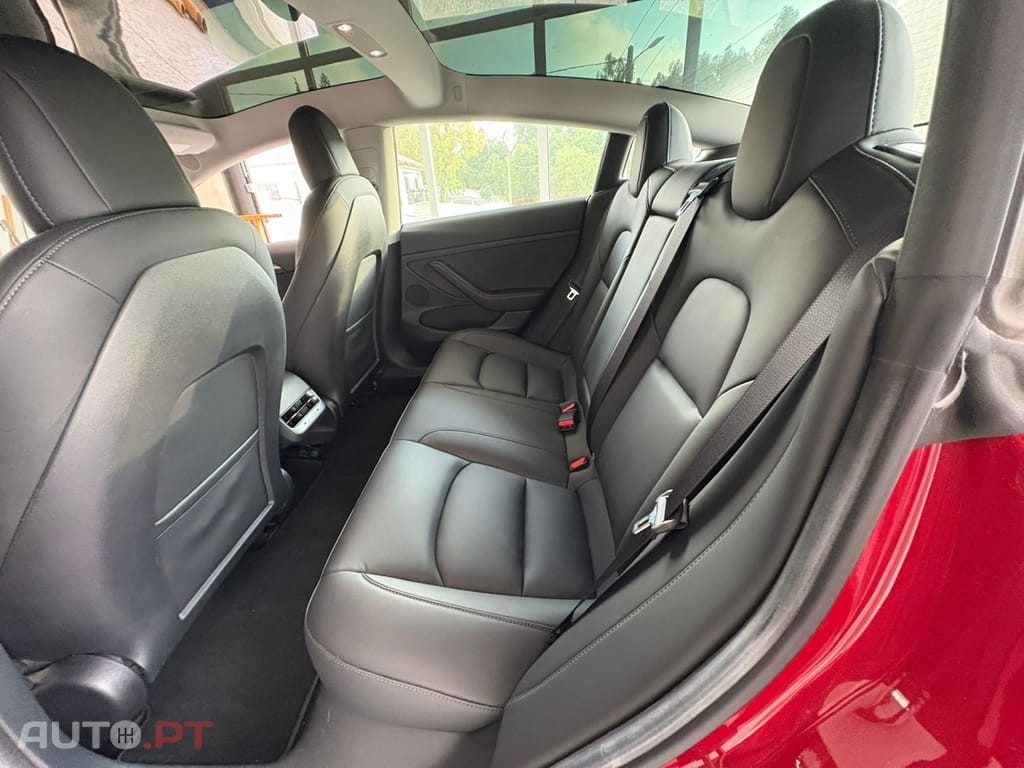 Tesla Model 3 Standard Range Plus RWD