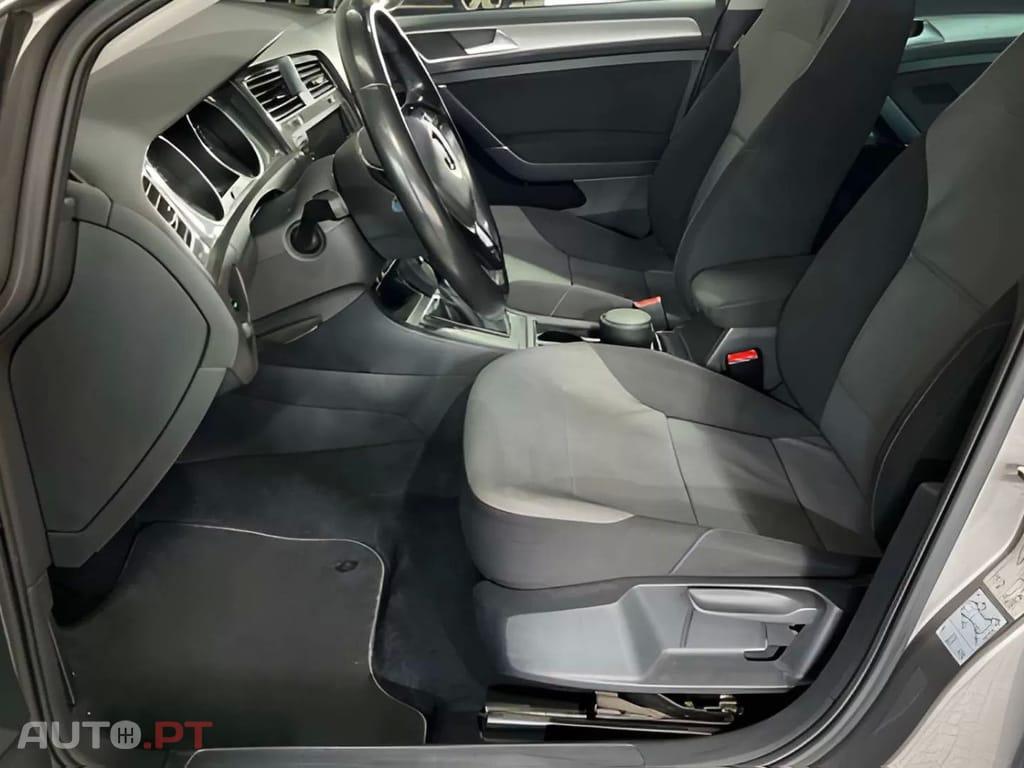 Volkswagen e-Golf AC/DC