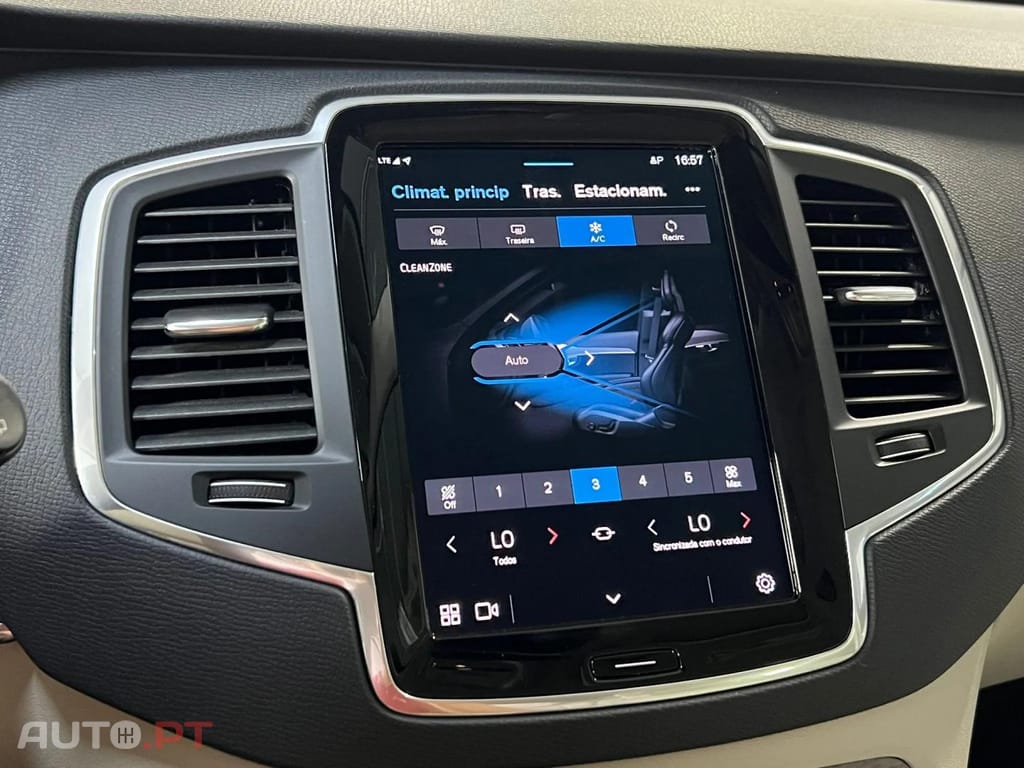 Volvo XC90 T8 455 PHEV AWD Core Auto