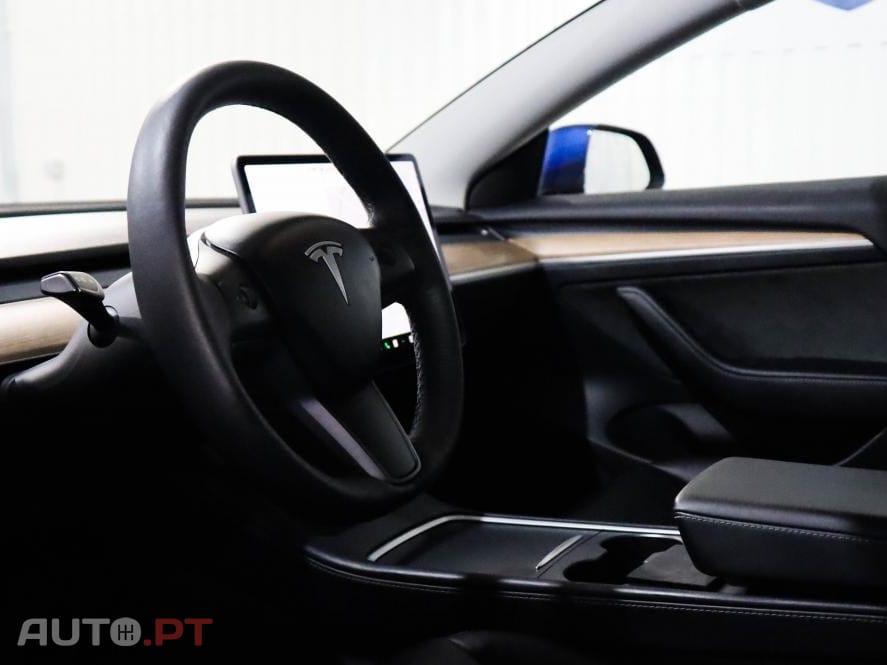 Tesla Model 3 Long Range AWD Dual Motor