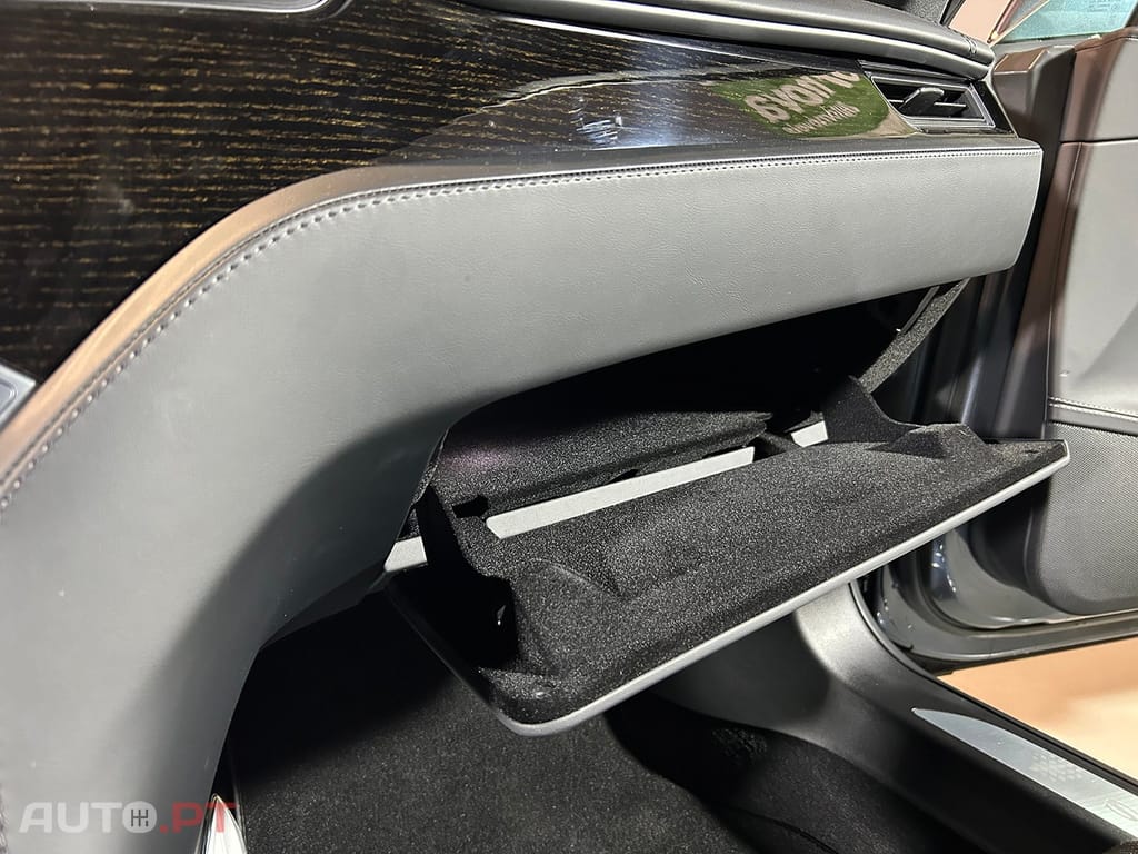 Tesla Model S 75D